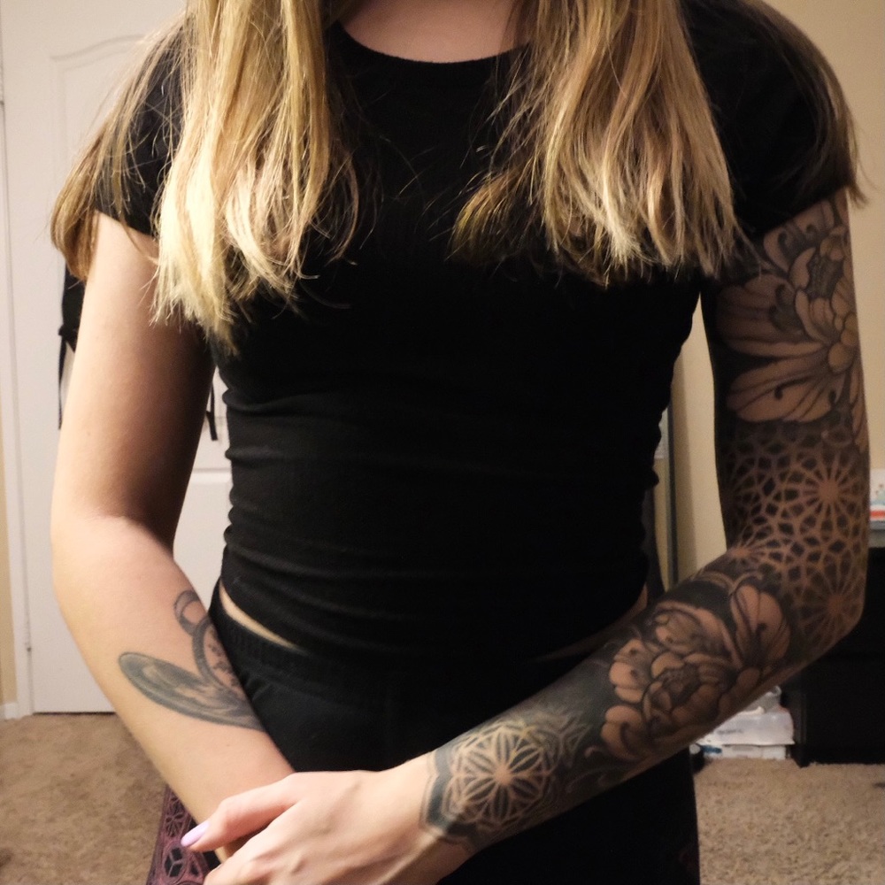 Black crop top